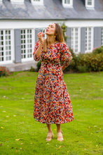 Charger l'image dans la galerie, L'Insouciante - Never Fully Dressed