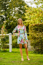 Charger l'image dans la galerie, La Festive - Victoria G