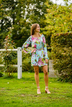 Charger l'image dans la galerie, La Festive - Victoria G